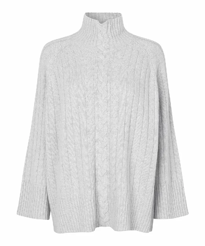 Chunky – Thick, oversized knit for a cozy lookChunky – Thick, oversized knit for a cozy lookFelixa Turtleneck Sweater
