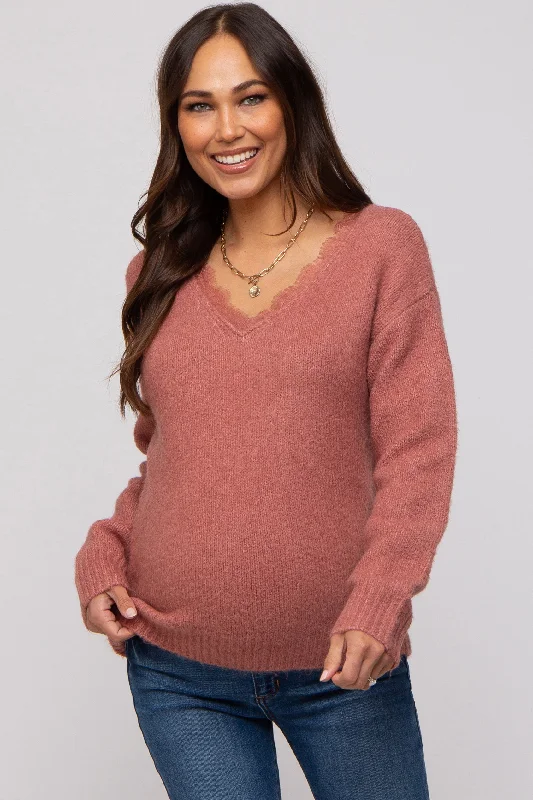 Boxy – Square, loose shapeBoxy – Square, loose shapeMauve Soft Knit Lace Trim Maternity Sweater
