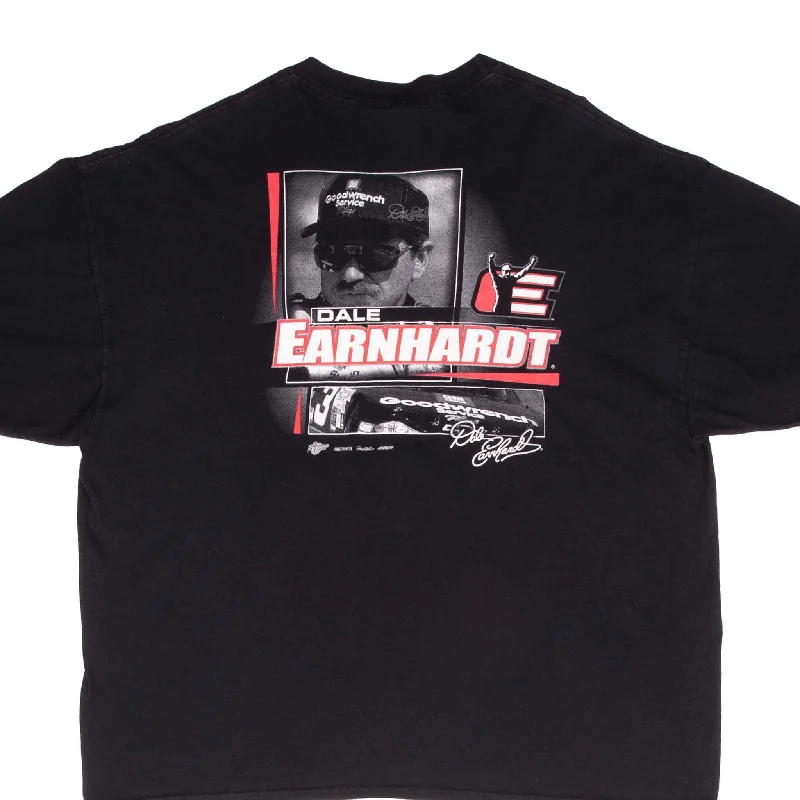 Ringer – T-shirt with contrasting colored trim around the neckline and sleevesRinger – T-shirt with contrasting colored trim around the neckline and sleevesVINTAGE NASCAR DALE EARNHARDT TEE SHIRT 2000S SIZE 2XL Ringer – T-shirt with contrasting colored trim around the neckline and sleevesRinger – T-shirt with contrasting colored trim around the neckline and sleevesVINTAGE NASCAR DALE EARNHARDT TEE SHIRT 2000S SIZE 2XL